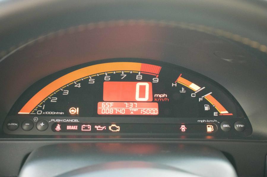 Панель приборов Honda S2000 CR (AP2) 2008 года  (фото 99 из 180)